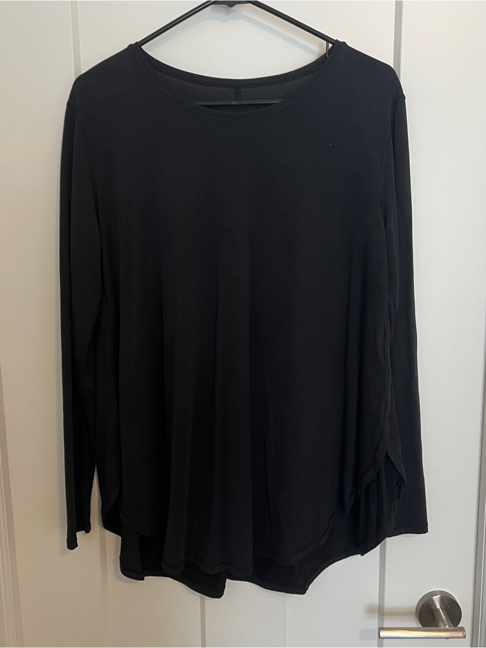 Lululemon Black Long-Sleeve Women's Top - size 10 large